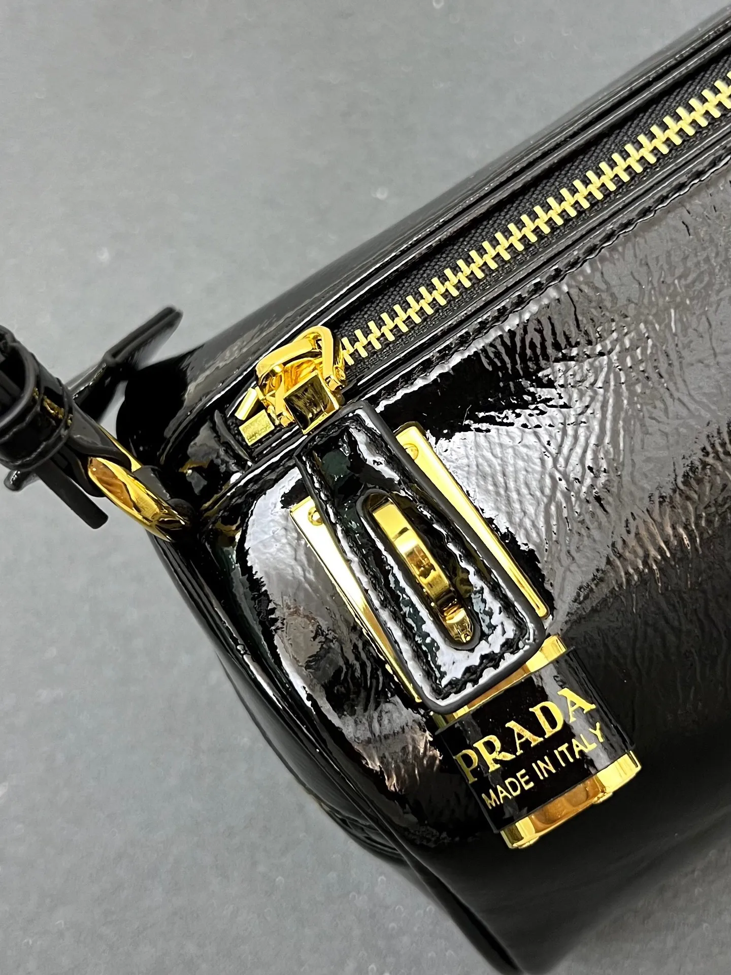All Categories Official Website "Brand Women's Bags" Women's Bags 💙 PRADA 2025 New Prada Underarm Bag