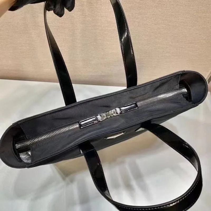 All categories Official website "Brand Women's Bags" Women's Bags 💙 PRADA 2022 official new Prada handbag wholesale 58002800 Original order quality Size: 36-37-12CM