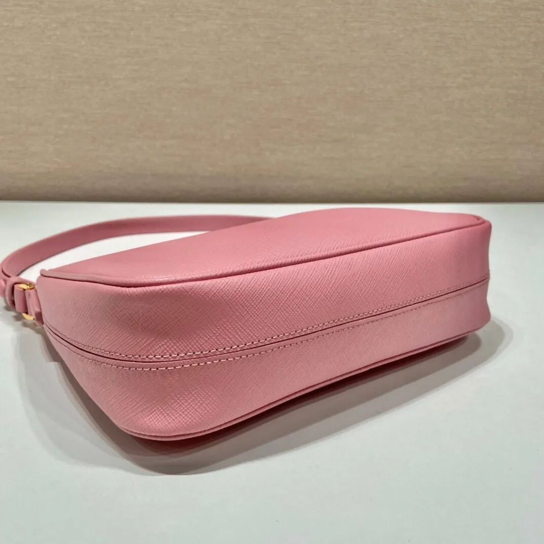All Categories Official Website "Brand Women's Bags" Women's Bags 💙 PRADA 2022 Official New Prada Underarm Bag Wholesale 58003900 Original Order Quality Size: 23-17-6.5CM