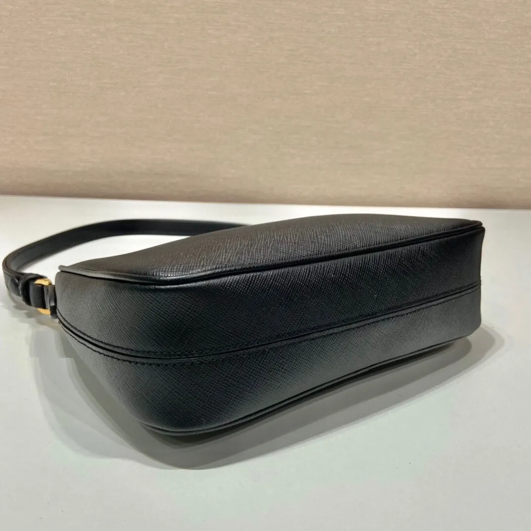 All Categories Official Website "Brand Women's Bags" Women's Bags 💙 PRADA 2022 Official New Prada Underarm Bag Wholesale 58003900 Original Order Quality Size: 23-17-6.5CM
