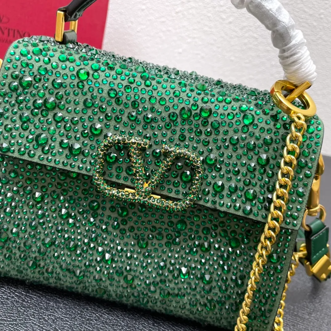 All categories Official website "Brand Women's Bags" Women's Bags 💙 Valentino replica VALENTINO, fine imitation VALENTINO bags, VALENTINO shoulder bags, 2023 official latest version VALENTINO handbags, bag factory, original material, size: 19-13-9CM