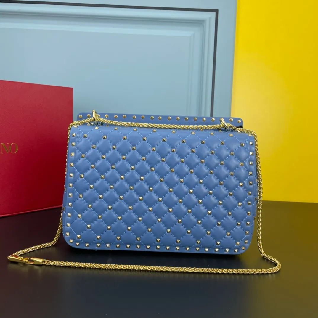 All categories Official website "Brand Women's Bags" Women's Bags 💙 Valentino 2022 Official New Valentino Soft Sheepskin Crossbody Bag Wholesale 58003100 High Quality Size: 30-8.5-20CM