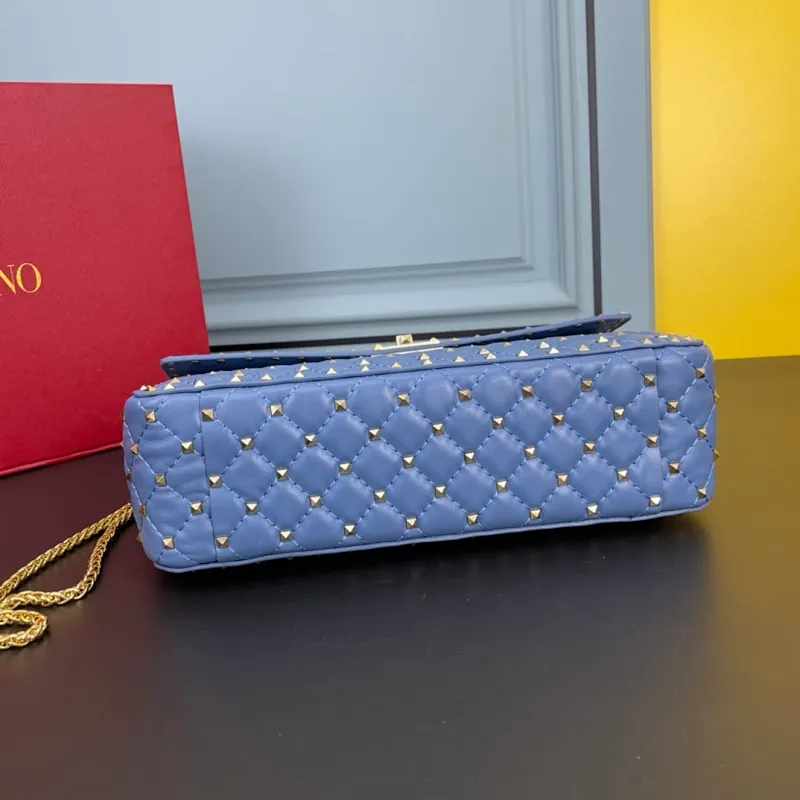 All categories Official website "Brand Women's Bags" Women's Bags 💙 Valentino 2022 Official New Valentino Soft Sheepskin Crossbody Bag Wholesale 58003100 High Quality Size: 30-8.5-20CM