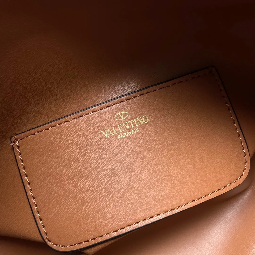 All Categories Official Website "Brand Women's Bags" Women's Bags 💙 Valentino 2025 New VALENTINO Crossbody Bag
