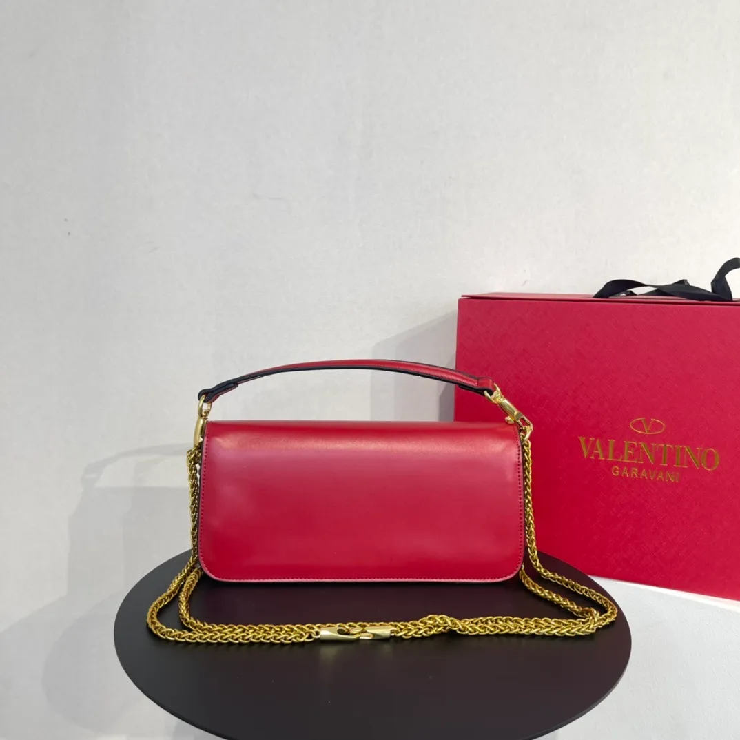All categories Official website "Brand Women's Bags" Women's Bags 💙 Valentino 2022 Official New Valentino Crossbody Bag Wholesale 58001500 High Quality Size: 28-13-8CM