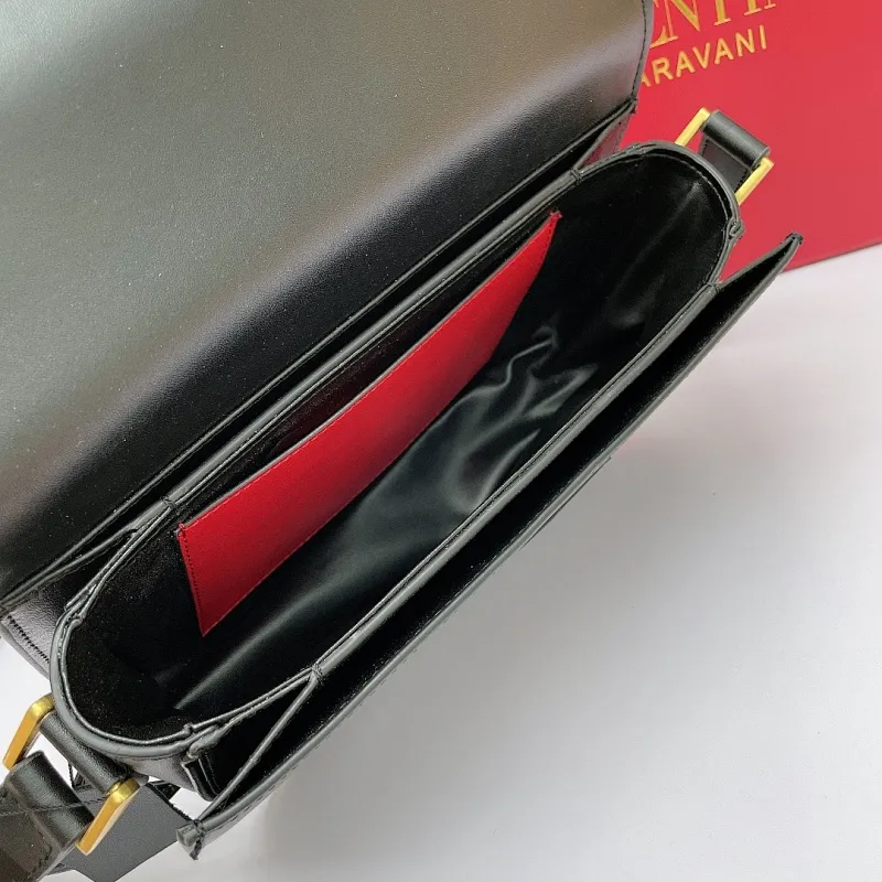 All Categories Official Website "Brand Women's Bags" Women's Bags 💙 Valentino 2023 New Valentino Calfskin Crossbody Bag