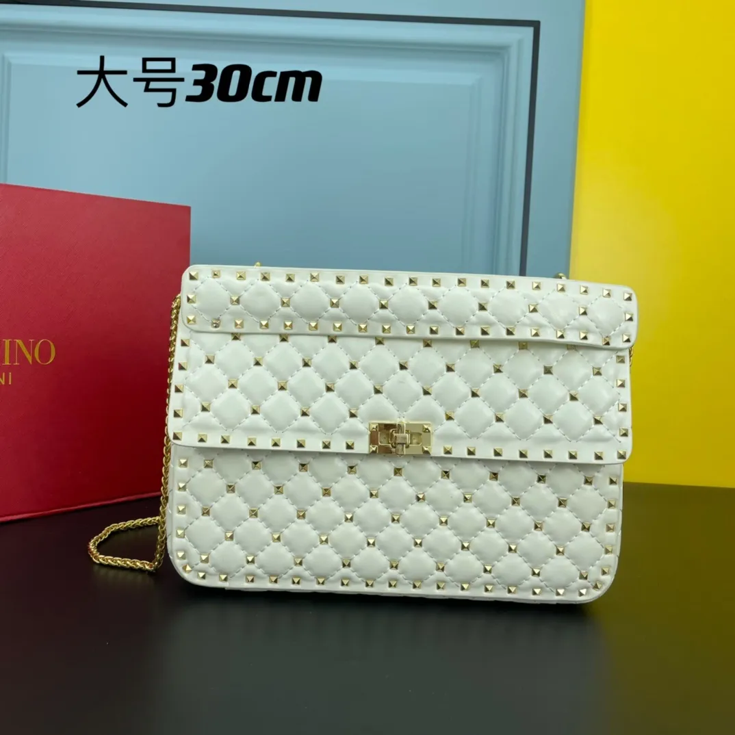 All categories Official website "Brand Women's Bags" Women's Bags 💙 Valentino 2022 Official New Valentino Soft Sheepskin Crossbody Bag Wholesale 58003100 High Quality Size: 30-8.5-20CM
