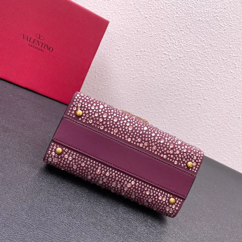 All categories Official website "Brand Women's Bags" Women's Bags 💙 Valentino replica VALENTINO, fine imitation VALENTINO bags, VALENTINO shoulder bags, 2023 official latest version VALENTINO handbags, bag factory, original material, size: 19-13-9CM