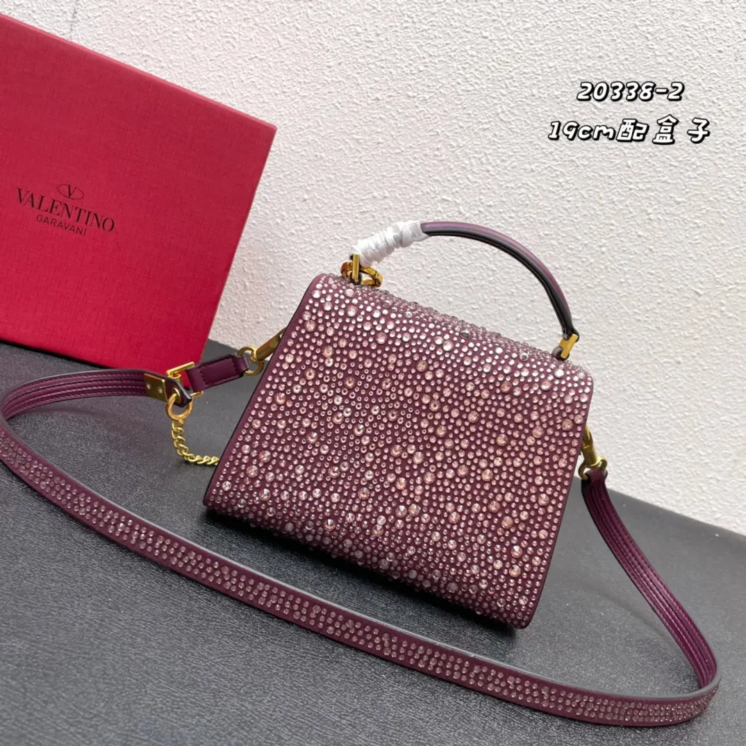 All categories Official website "Brand Women's Bags" Women's Bags 💙 Valentino replica VALENTINO, fine imitation VALENTINO bags, VALENTINO shoulder bags, 2023 official latest version VALENTINO handbags, bag factory, original material, size: 19-13-9CM