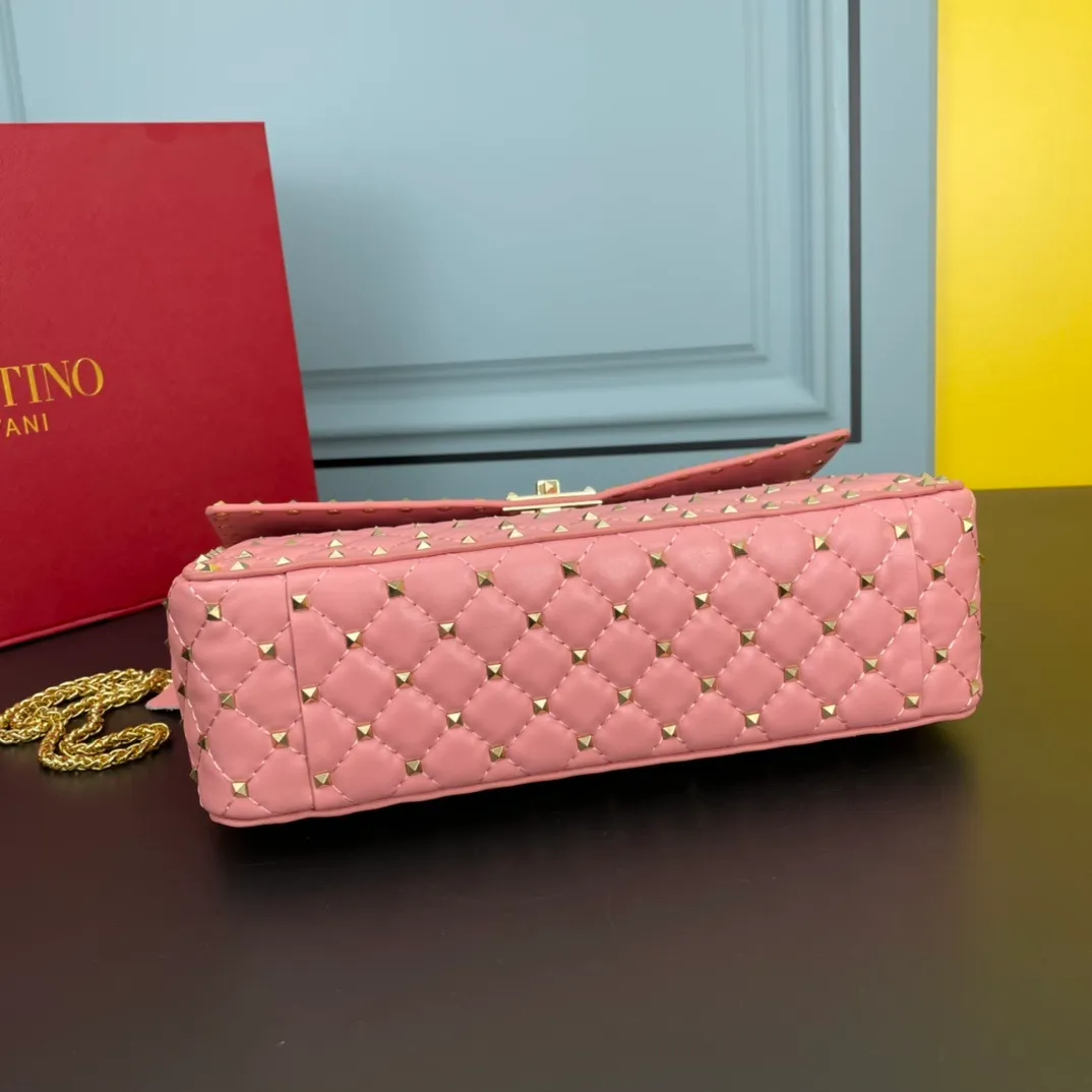 All categories Official website "Brand Women's Bags" Women's Bags 💙 Valentino 2022 Official New Valentino Soft Sheepskin Crossbody Bag Wholesale 58003100 High Quality Size: 30-8.5-20CM