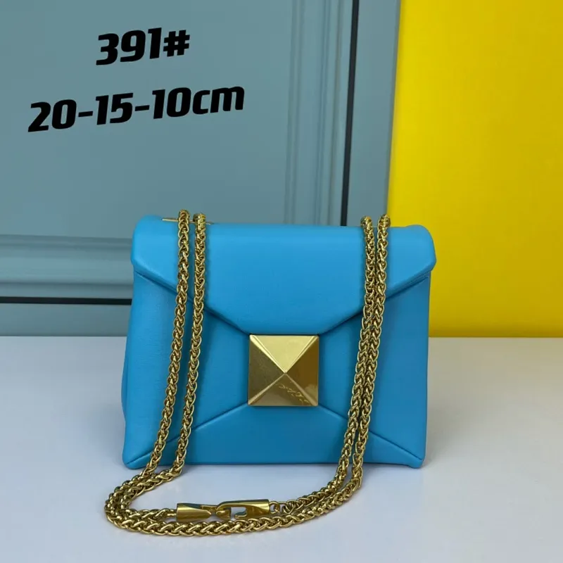 All categories Official website "Brand Women's Bags" Women's Bags 💙 Valentino 2022 Official New Valentino Cowhide Crossbody Bag Wholesale 58002300 High Quality Size: 20-15-10CM