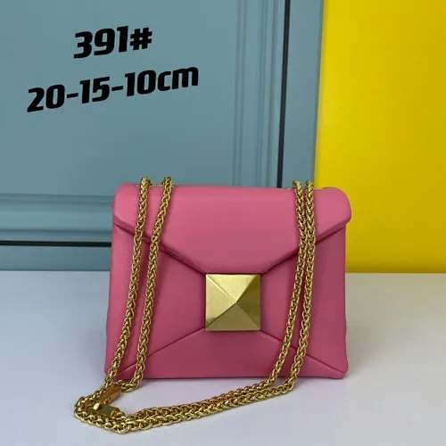 All categories Official website "Brand Women's Bags" Women's Bags 💙 Valentino 2022 Official New Valentino Cowhide Crossbody Bag Wholesale 58002300 High Quality Size: 20-15-10CM