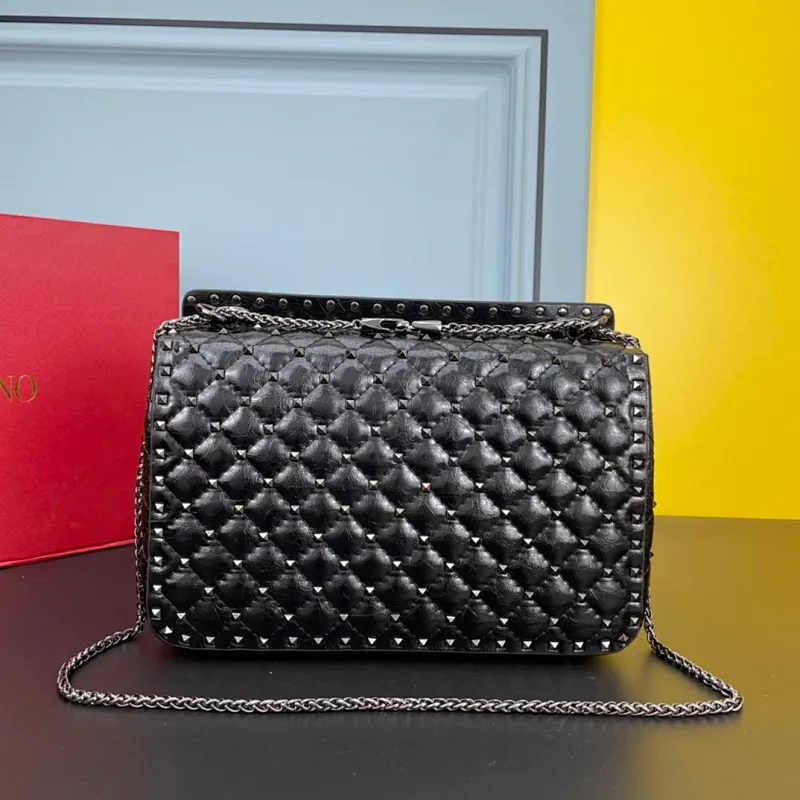 All categories Official website "Brand Women's Bags" Women's Bags 💙 Valentino 2022 Official New Valentino Soft Sheepskin Crossbody Bag Wholesale 58003100 High Quality Size: 30-8.5-20CM