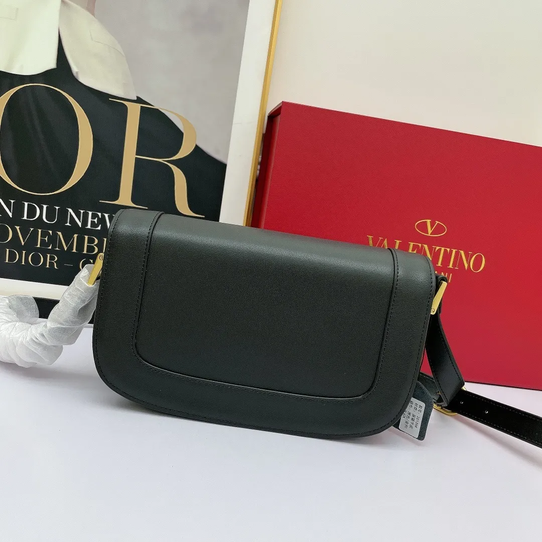 All Categories Official Website "Brand Women's Bags" Women's Bags 💙 Valentino 2023 New Valentino Calfskin Crossbody Bag
