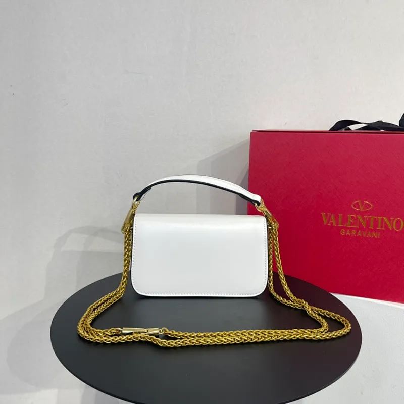 All categories Official website "Brand Women's Bags" Women's Bags 💙 Valentino 2022 Official New Valentino Crossbody Bag Wholesale 58001400 High Quality Size: 20-12-7CM