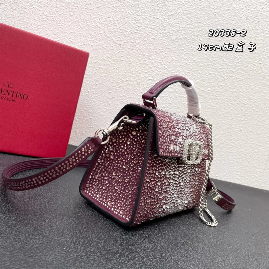 All categories Official website "Brand Women's Bags" Women's Bags 💙 Valentino replica VALENTINO, fine imitation VALENTINO bags, VALENTINO shoulder bags, 2023 official latest version VALENTINO handbags, bag factory, original material, size: 19-13-9CM