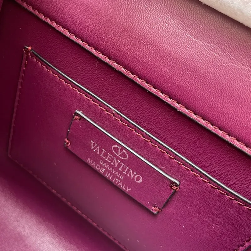 All categories Official website "Brand Women's Bags" Women's Bags 💙 Valentino replica VALENTINO, fine imitation VALENTINO bags, VALENTINO shoulder bags, 2023 official latest version VALENTINO handbags, bag factory, original material, size: 19-13-9CM