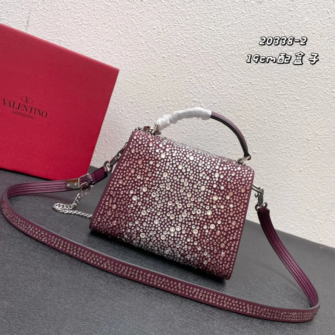 All categories Official website "Brand Women's Bags" Women's Bags 💙 Valentino replica VALENTINO, fine imitation VALENTINO bags, VALENTINO shoulder bags, 2023 official latest version VALENTINO handbags, bag factory, original material, size: 19-13-9CM
