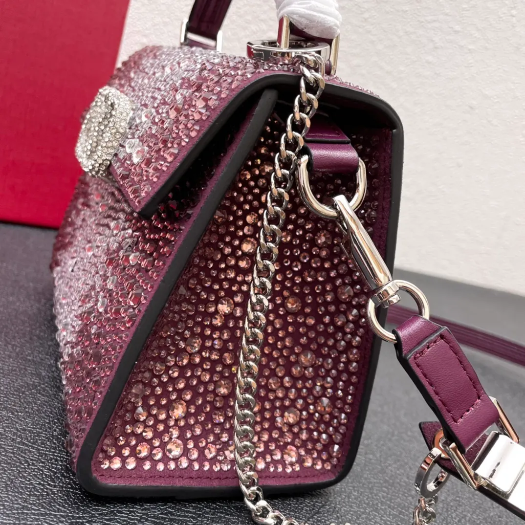 All categories Official website "Brand Women's Bags" Women's Bags 💙 Valentino replica VALENTINO, fine imitation VALENTINO bags, VALENTINO shoulder bags, 2023 official latest version VALENTINO handbags, bag factory, original material, size: 19-13-9CM
