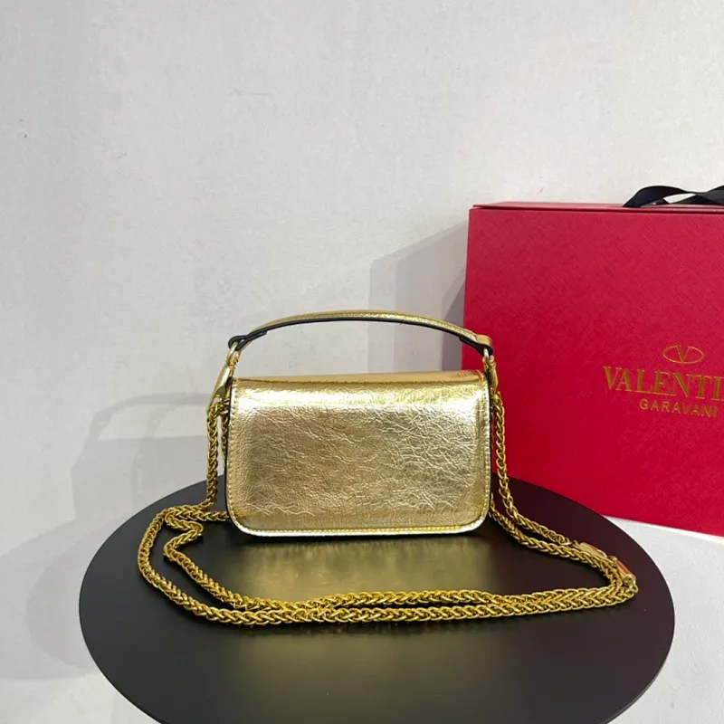 All categories Official website "Brand Women's Bags" Women's Bags 💙 Valentino 2022 Official New Valentino Crossbody Bag Wholesale 58001400 High Quality Size: 20-12-7CM