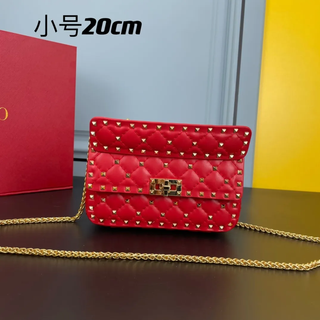 All categories Official website "Brand Women's Bags" Women's Bags 💙 Valentino 2022 Official New Valentino Sheepskin Crossbody Bag Wholesale 58002300 High Quality Size: 20-12-5CM