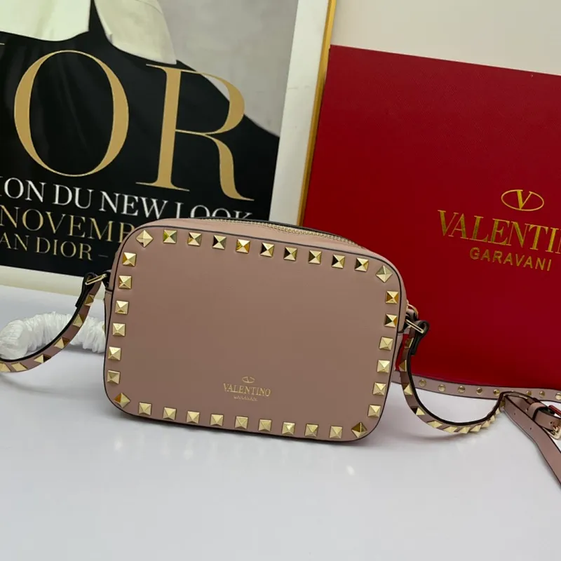 All categories Official website "Brand Women's Bags" Women's Bags 💙 Valentino 2022 Official New Valentino Crossbody Bag Wholesale 58002500 High Quality Size: 18-12-6CM