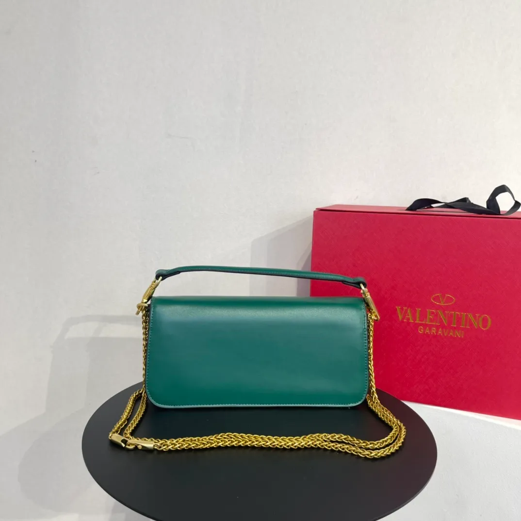 All categories Official website "Brand Women's Bags" Women's Bags 💙 Valentino 2022 Official New Valentino Crossbody Bag Wholesale 58001500 High Quality Size: 28-13-8CM