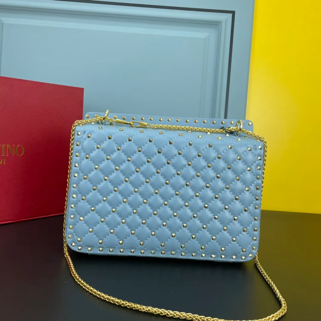 All categories Official website "Brand Women's Bags" Women's Bags 💙 Valentino 2022 Official New Valentino Soft Sheepskin Crossbody Bag Wholesale 58003100 High Quality Size: 30-8.5-20CM