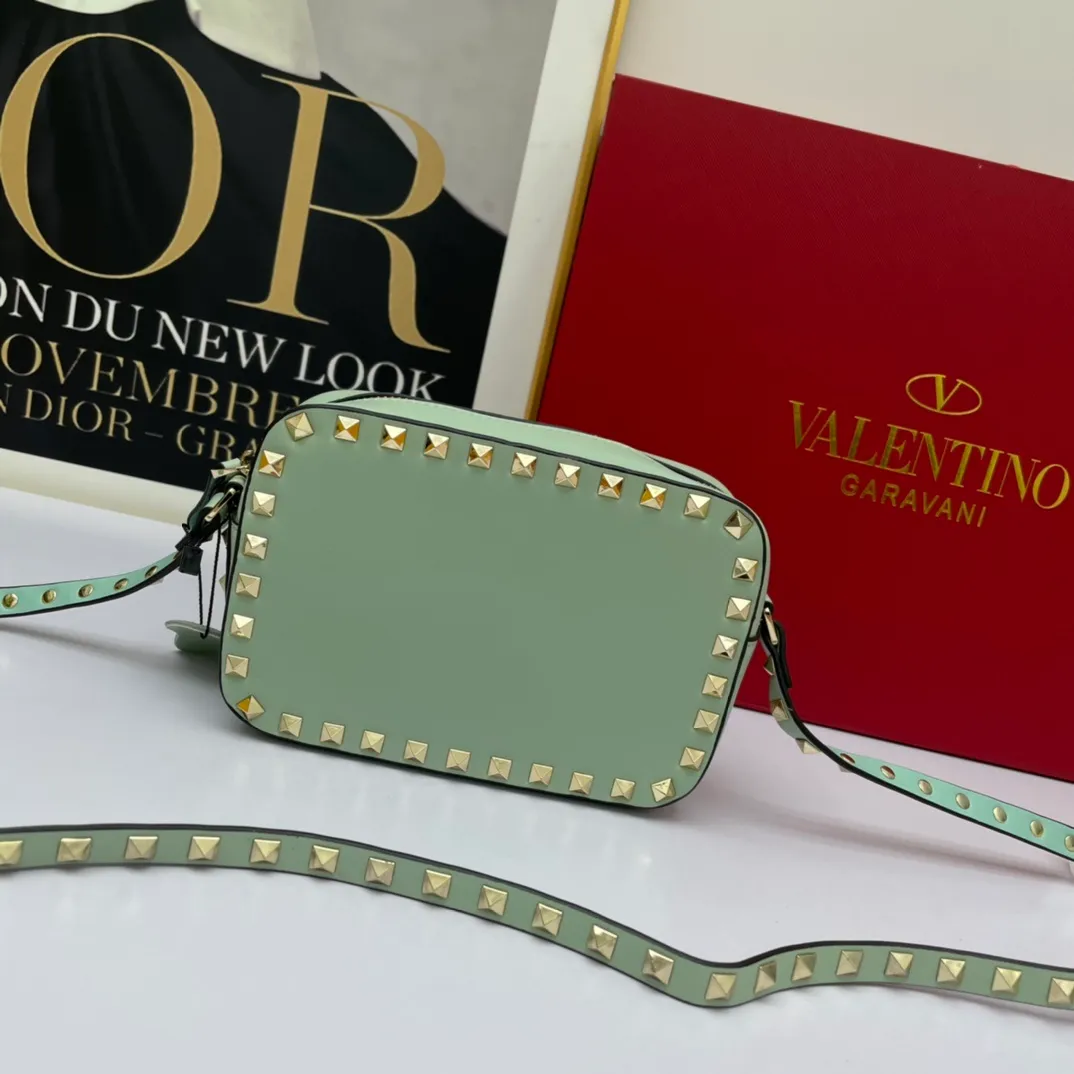 All categories Official website "Brand Women's Bags" Women's Bags 💙 Valentino 2022 Official New Valentino Crossbody Bag Wholesale 58002500 High Quality Size: 18-12-6CM