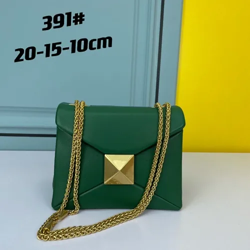 All categories Official website "Brand Women's Bags" Women's Bags 💙 Valentino 2022 Official New Valentino Cowhide Crossbody Bag Wholesale 58002300 High Quality Size: 20-15-10CM