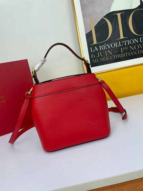 All Categories Official Website "Brand Women's Bags" Women's Bags 💙 Valentino 2023 New Valentino Calfskin Handbag