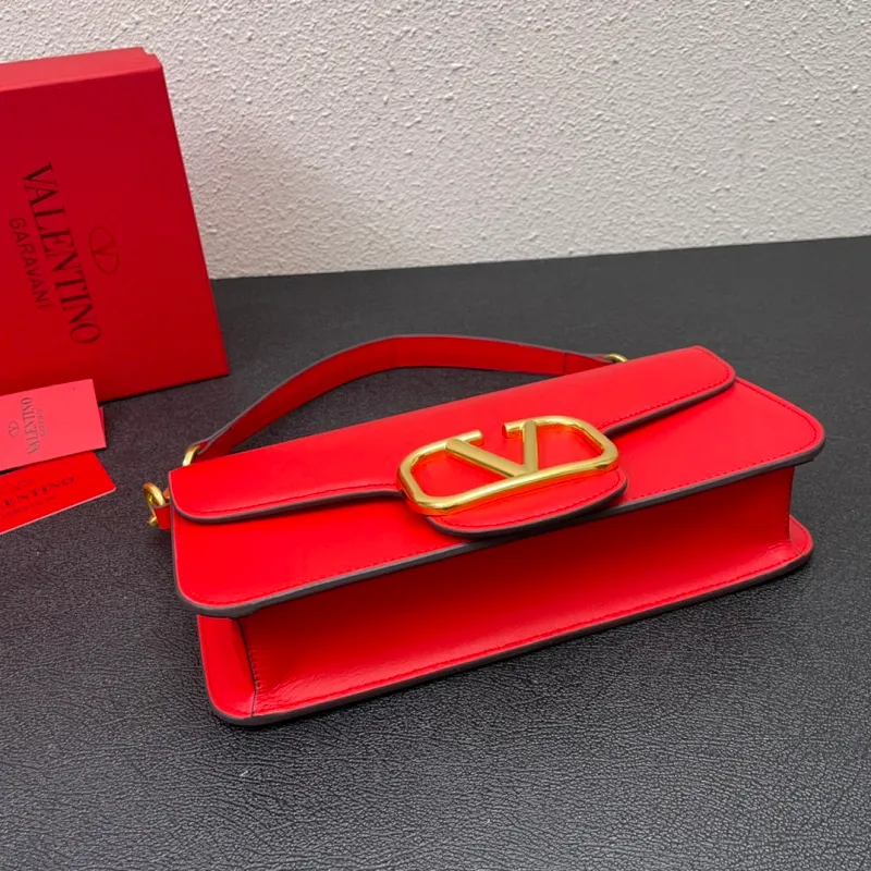 All Categories Official Website "Brand Women's Bags" Women's Bags 💙 Valentino 2023 New Valentino Calfskin Crossbody Bag