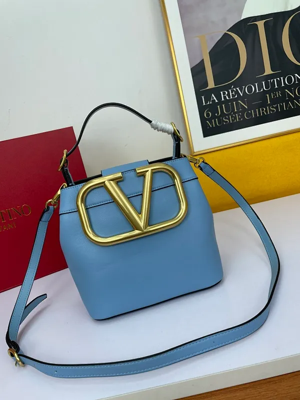 All Categories Official Website "Brand Women's Bags" Women's Bags 💙 Valentino 2023 New Valentino Calfskin Handbag