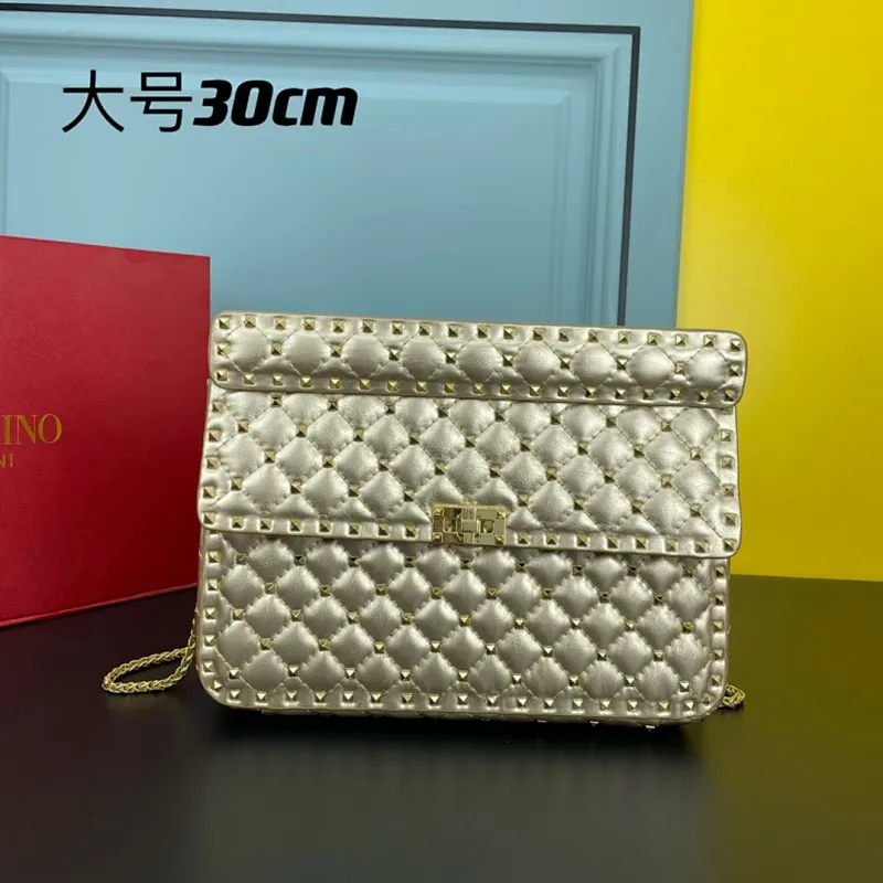 All categories Official website "Brand Women's Bags" Women's Bags 💙 Valentino 2022 Official New Valentino Soft Sheepskin Crossbody Bag Wholesale 58003100 High Quality Size: 30-8.5-20CM