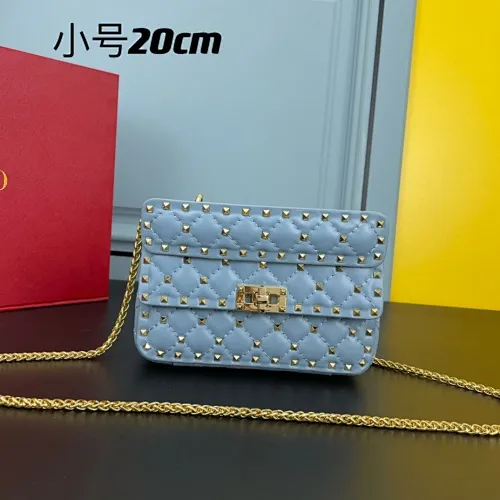 All categories Official website "Brand Women's Bags" Women's Bags 💙 Valentino 2022 Official New Valentino Sheepskin Crossbody Bag Wholesale 58002300 High Quality Size: 20-12-5CM