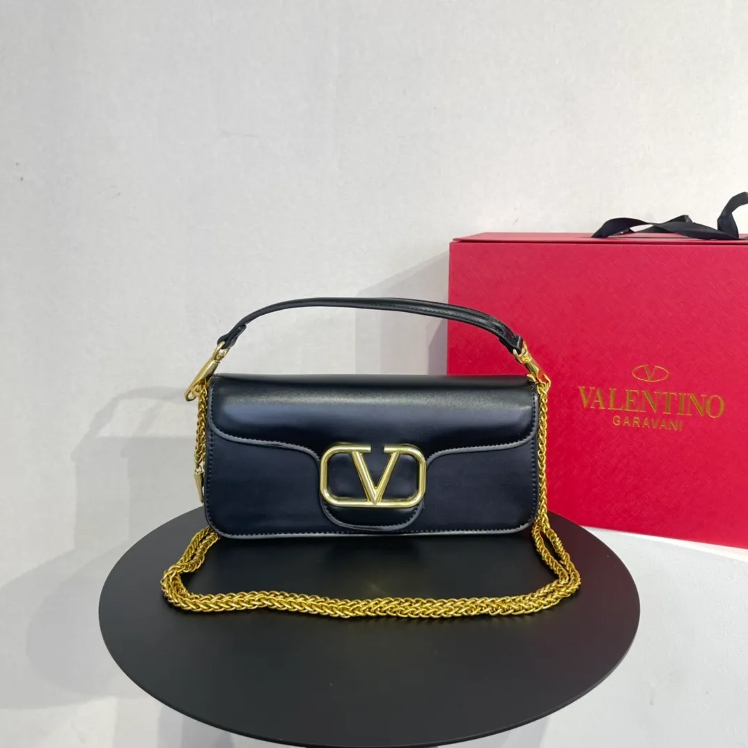 All categories Official website "Brand Women's Bags" Women's Bags 💙 Valentino 2022 Official New Valentino Crossbody Bag Wholesale 58001500 High Quality Size: 28-13-8CM