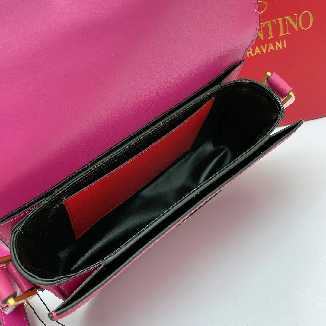 All Categories Official Website "Brand Women's Bags" Women's Bags 💙 Valentino 2023 New Valentino Calfskin Crossbody Bag