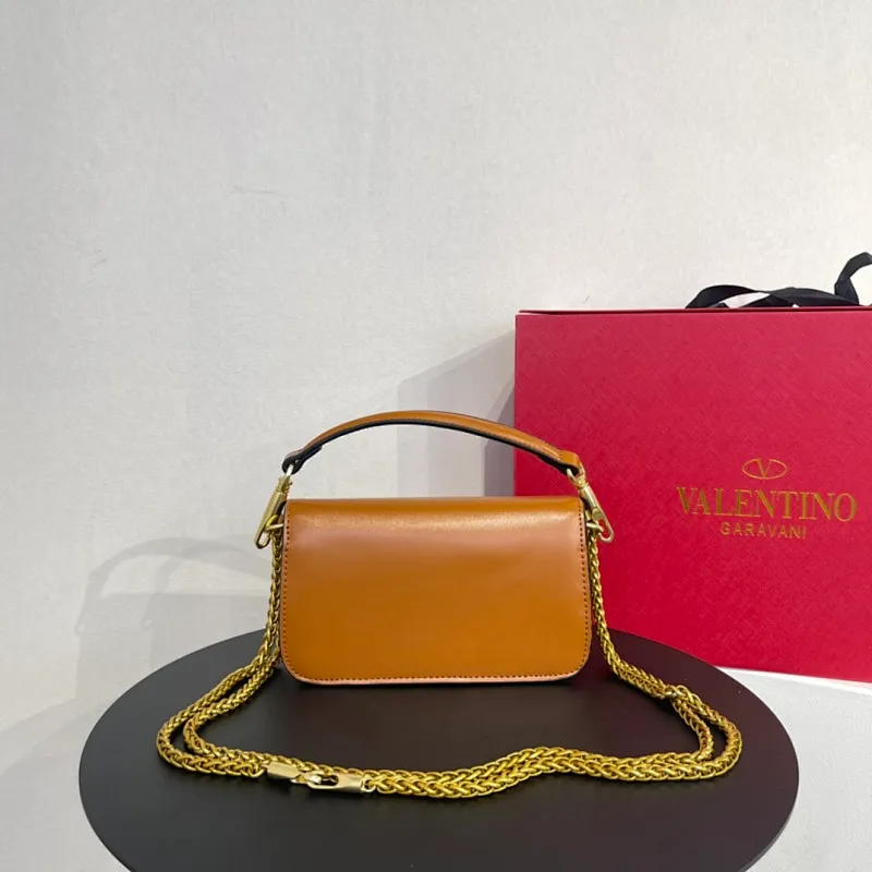 All categories Official website "Brand Women's Bags" Women's Bags 💙 Valentino 2022 Official New Valentino Crossbody Bag Wholesale 58001400 High Quality Size: 20-12-7CM