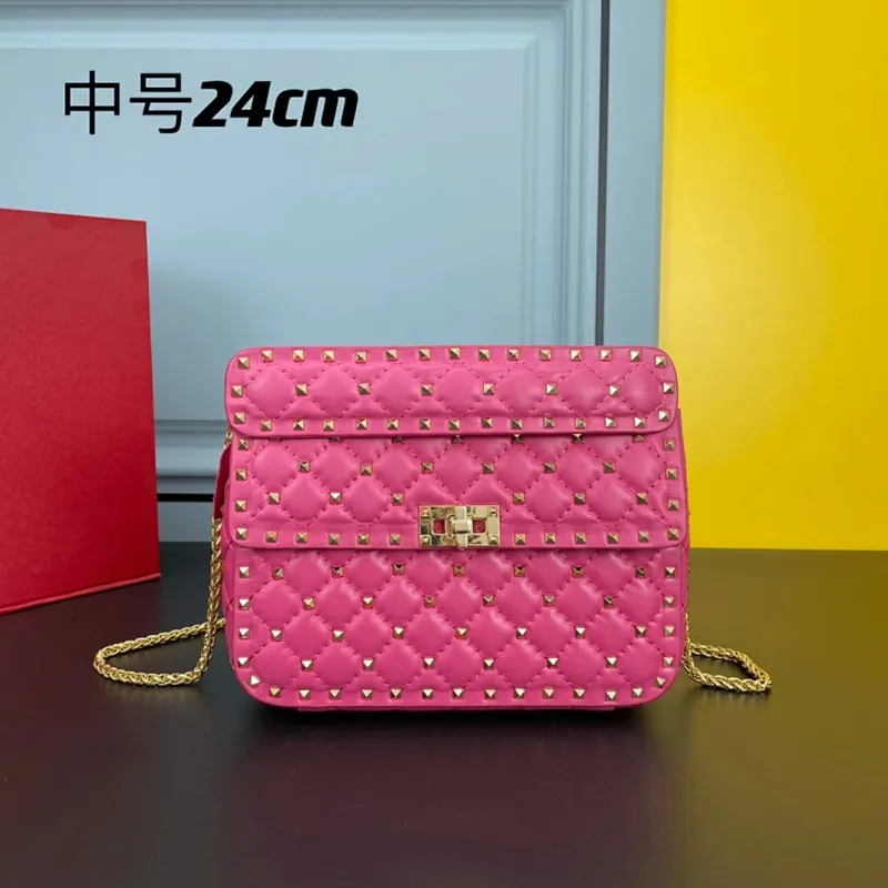 All categories Official website "Brand Women's Bags" Women's Bags 💙 Valentino 2022 Official New Valentino Sheepskin Crossbody Bag Wholesale 58002600 High Quality Size: 24-16-8CM