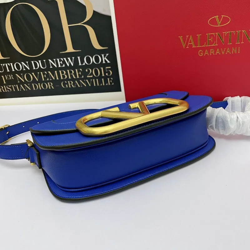 All Categories Official Website "Brand Women's Bags" Women's Bags 💙 Valentino 2023 New Valentino Calfskin Crossbody Bag