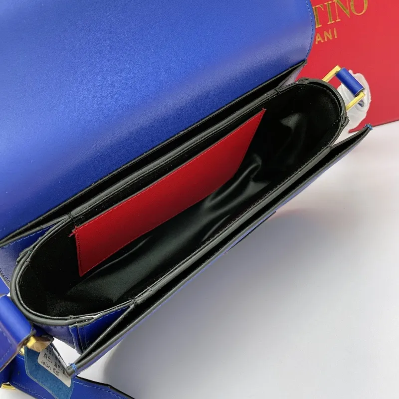 All Categories Official Website "Brand Women's Bags" Women's Bags 💙 Valentino 2023 New Valentino Calfskin Crossbody Bag