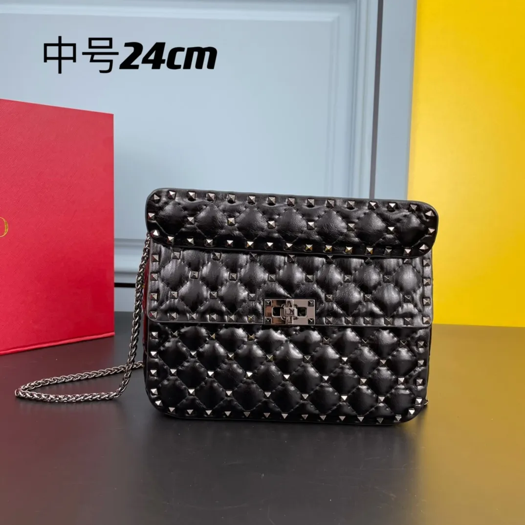 All categories Official website "Brand Women's Bags" Women's Bags 💙 Valentino 2022 Official New Valentino Sheepskin Crossbody Bag Wholesale 58002600 High Quality Size: 24-16-8CM