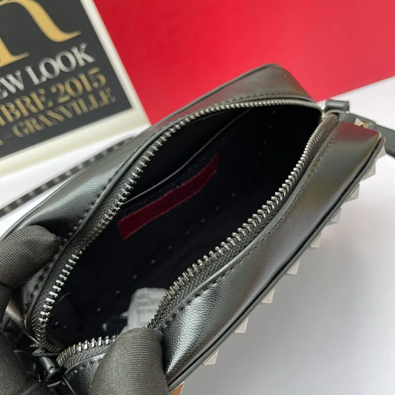 All categories Official website "Brand Women's Bags" Women's Bags 💙 Valentino 2022 Official New Valentino Crossbody Bag Wholesale 58002500 High Quality Size: 18-12-6CM