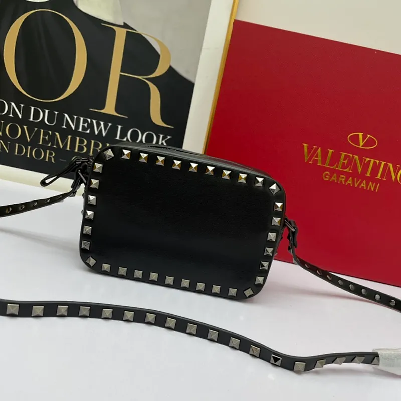 All categories Official website "Brand Women's Bags" Women's Bags 💙 Valentino 2022 Official New Valentino Crossbody Bag Wholesale 58002500 High Quality Size: 18-12-6CM