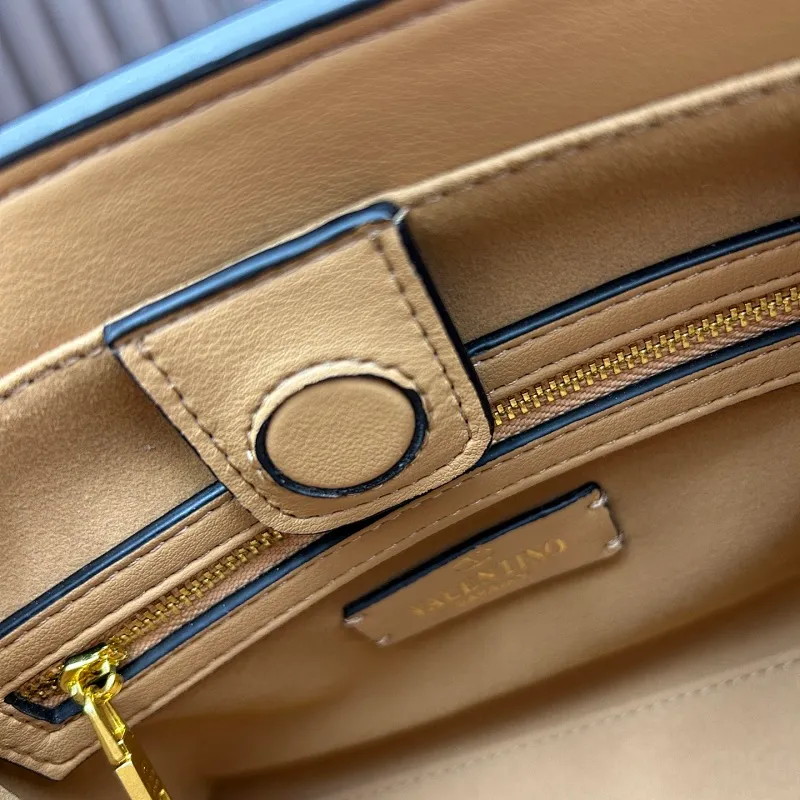 All Categories Official Website "Brand Women's Bags" Women's Bags 💙 Valentino 2025 New VALENTINO Handbags
