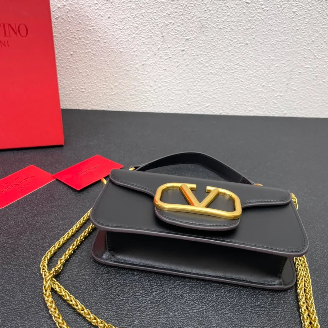 All Categories Official Website "Brand Women's Bags" Women's Bags 💙 Valentino 2023 New Valentino Calfskin Crossbody Bag