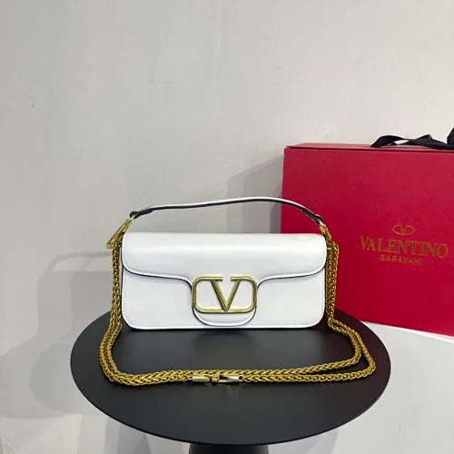 All categories Official website "Brand Women's Bags" Women's Bags 💙 Valentino 2022 Official New Valentino Crossbody Bag Wholesale 58001500 High Quality Size: 28-13-8CM