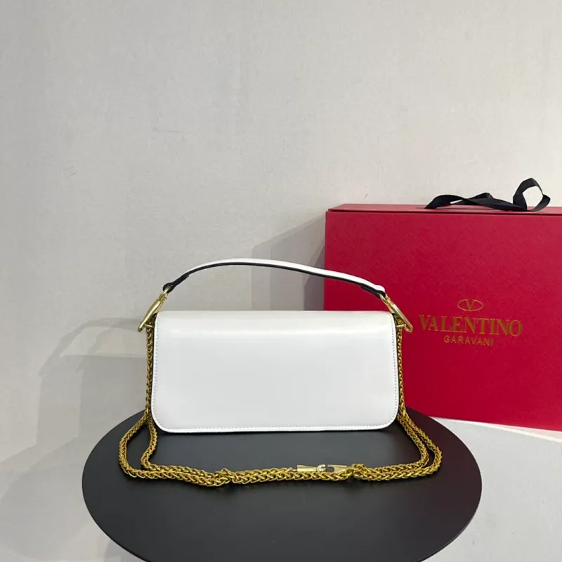 All categories Official website "Brand Women's Bags" Women's Bags 💙 Valentino 2022 Official New Valentino Crossbody Bag Wholesale 58001500 High Quality Size: 28-13-8CM