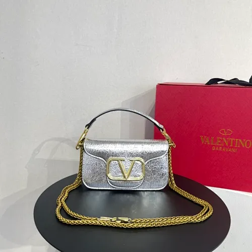 All categories Official website "Brand Women's Bags" Women's Bags 💙 Valentino 2022 Official New Valentino Crossbody Bag Wholesale 58001400 High Quality Size: 20-12-7CM