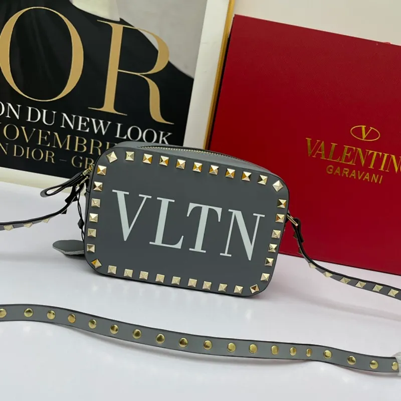 All categories Official website "Brand Women's Bags" Women's Bags 💙 Valentino 2022 Official New Valentino Crossbody Bag Wholesale 58002380 High Quality Size: 18-12-6CM